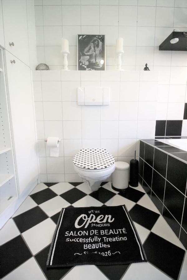 Zentrale Ferienwohnung „Treibholz“ Im Sonnenblumenhaus Flensburg Luaran gambar