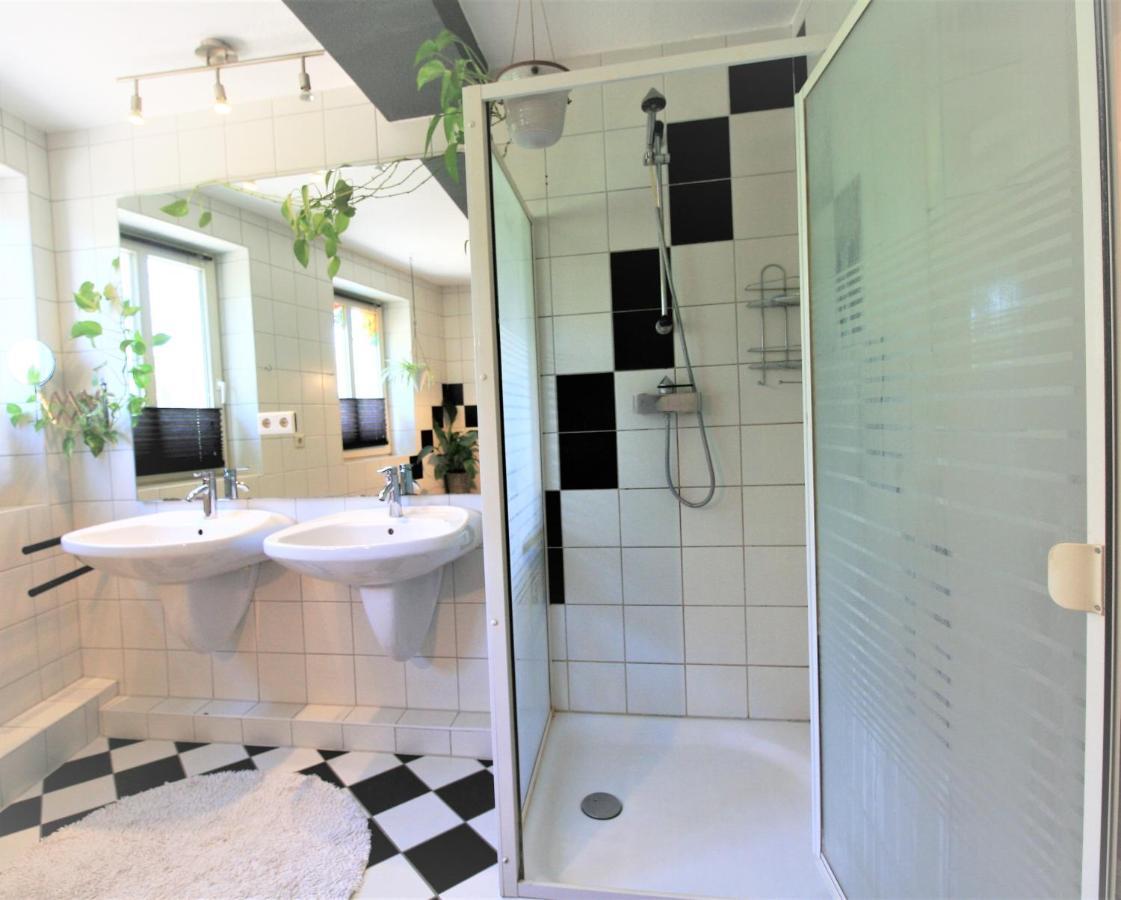 Zentrale Ferienwohnung „Treibholz“ Im Sonnenblumenhaus Flensburg Luaran gambar